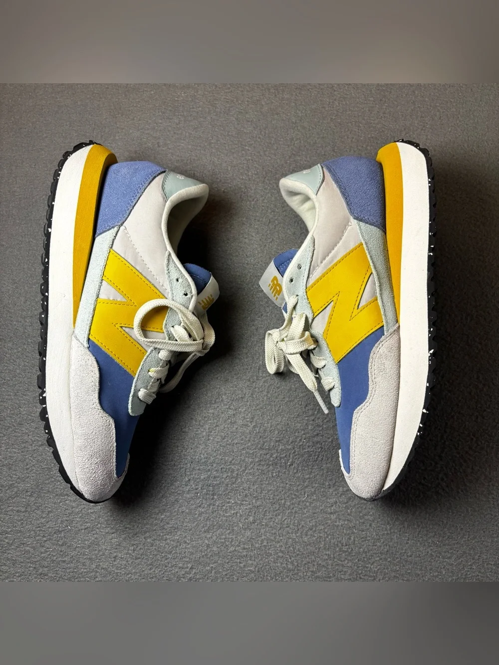 New Balance 237 women’s sneakers in blue, yellow, size 7 - Picture 4 of 9